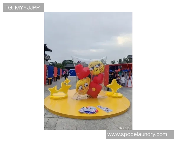 深圳东门足球明星玩偶引领潮流打造独特球迷文化新体验