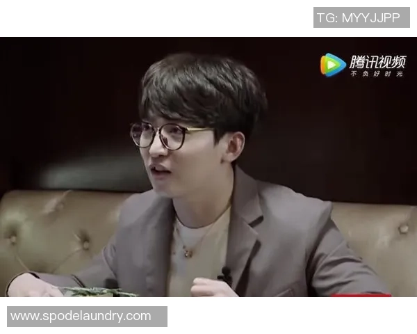 足球明星吸毒事件曝光引发社会热议与体育界反思 足球明星吸毒事件曝光引发社会热议与体育界反思