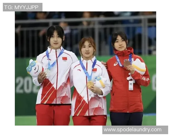 重庆排球队的蜕变之旅:从传统强队到奥运新星的奋斗历程 重庆排球队的蜕变之旅:从传统强队到奥运新星的奋斗历程